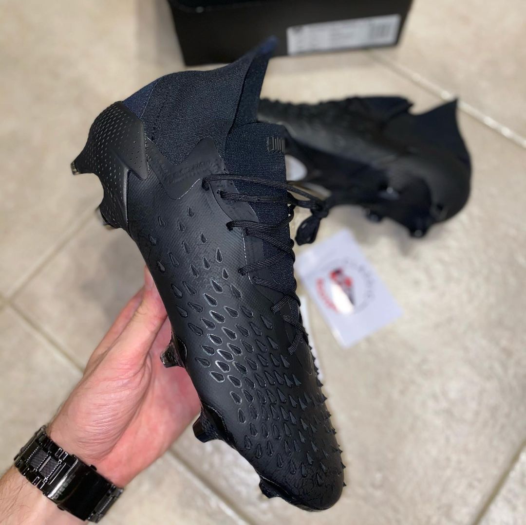 Adidas predator 2020 leaked best sale